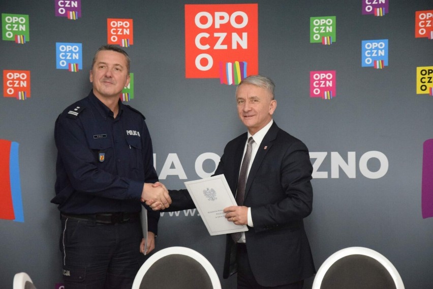 Dodatkowe patrole policji w Opocznie i na terenie gminy. Podpisano porozumienie