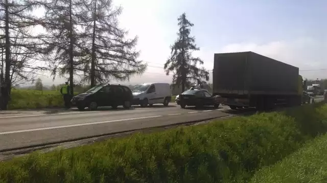Wypadek na drodze krajowej nr 94 na odcinku Kraków - Olkusz w Szycach

>>>