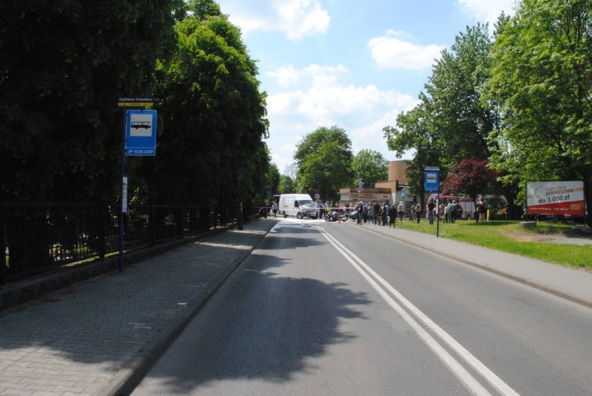 Wypadek motocyklisty w Świętochłowicach: Dostawczak zajechał mu drogę