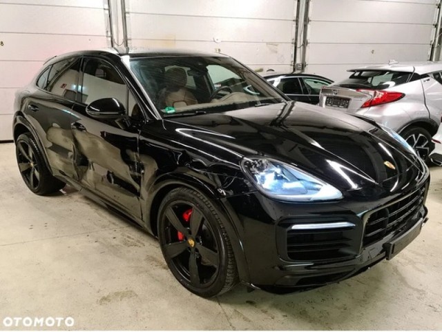 Porsche Cayenne Coupe GTS 2021 28 200 km Benzyna SUV - 447 720 zł