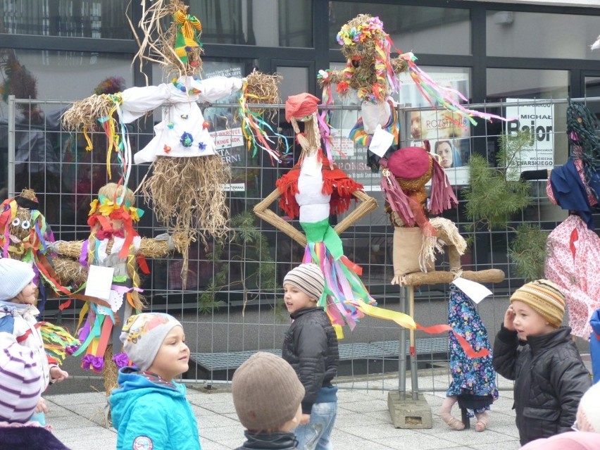 Wiosenna Parada Młodzików: School Parada w Parku Świętojańskim [ZDJĘCIA]