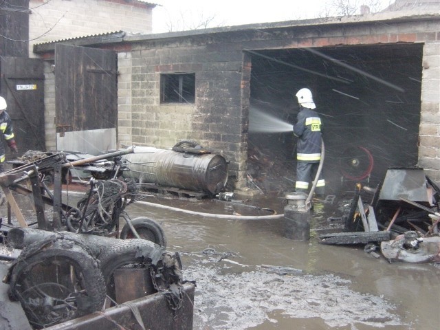 Pożar garażu w Łagiewnikach
