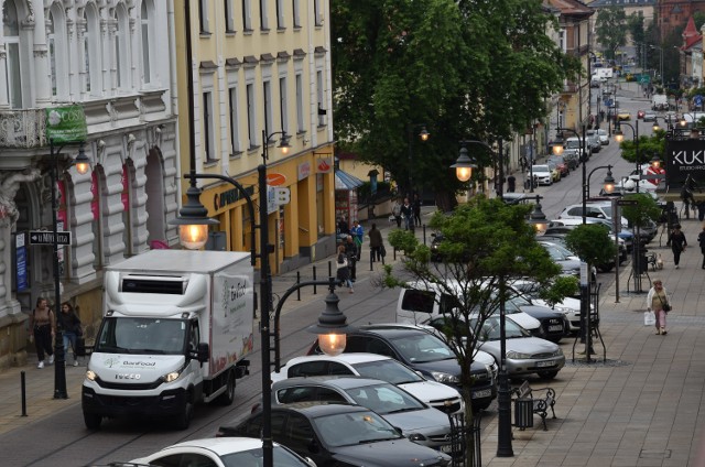 Lampy świeciły się od Nowego Światu do pl. Sobieskiego