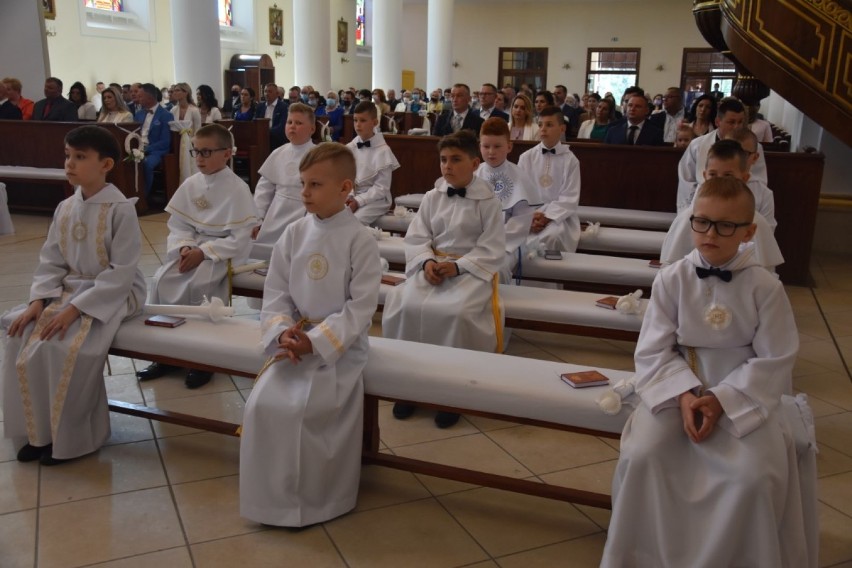 Trzecia grupa dzieci z parafii pw. św. Wawrzyńca w Gołańczy przyjęła sakrament pierwszej komunii świętej