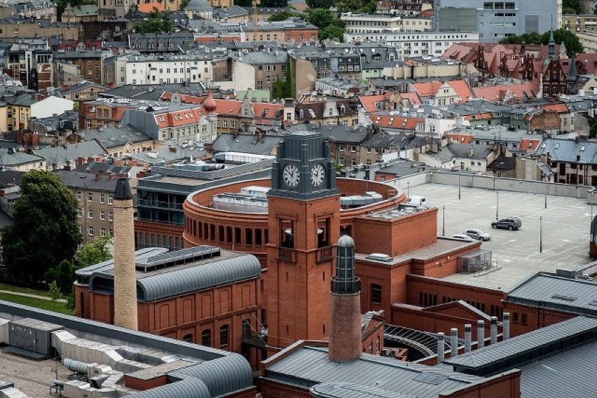 Niesamowite zdjęcia miasta widziane z dachu hotelu Novotel