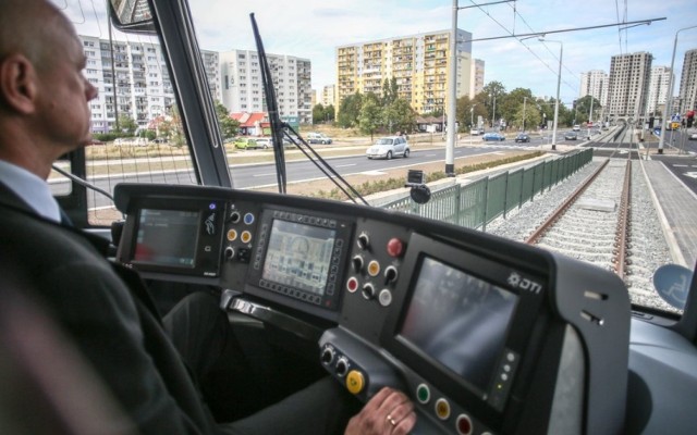 Autobusy linii 167 wracają do centrum. Wszystko dzięki rosnącej liczbie pasażerów korzystających z nowej linii tramwajowej na Morenę.