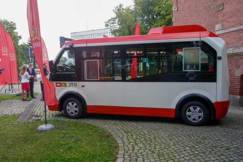 25.08.2022 gdansk. prezentacja autobusow elektrczynych. fot....