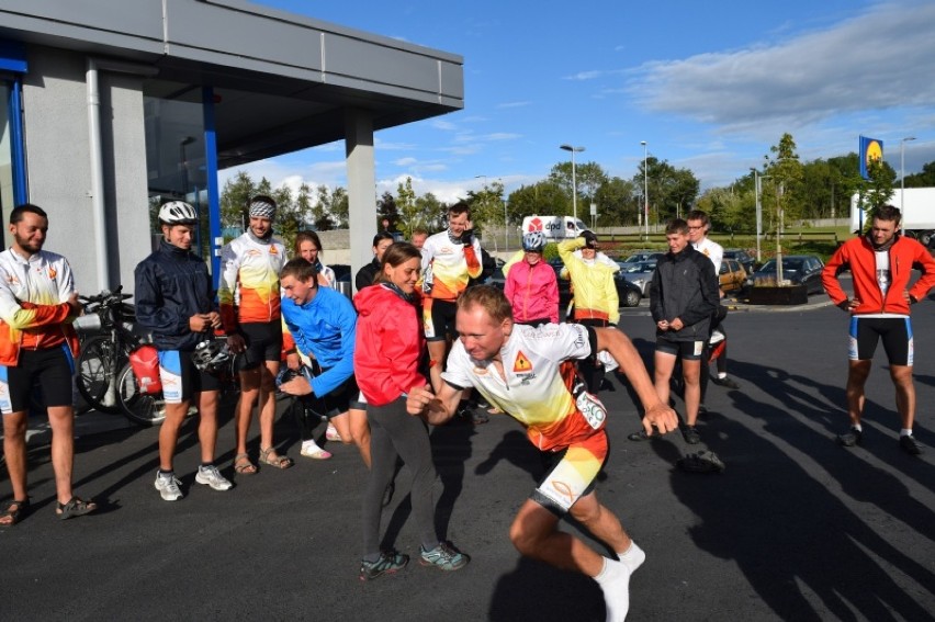 Niniwa Team wraca do domu. Powitaj rowerzystów w Kokotku [ZDJĘCIA]