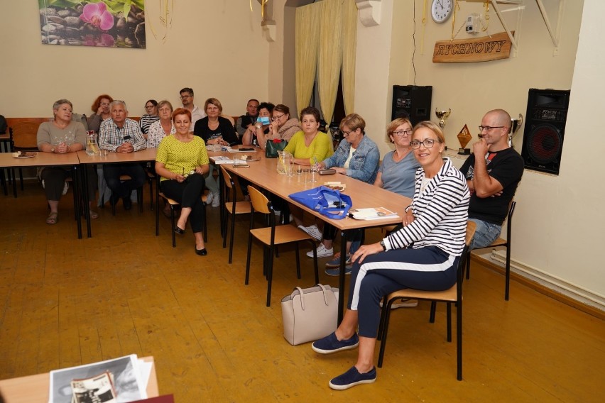Mieszkańcy Gminy Człuchów dzielą się wspomnieniami podczas "Seminariów historycznych"