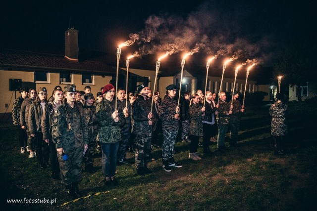 "Cześć i chwała bohaterom" w Szkole Podstawowej w Fałkowie