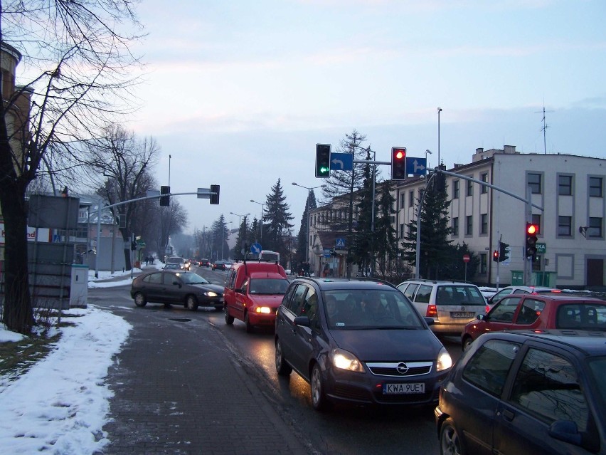 Samochodowe korki w centrum Andrychowa