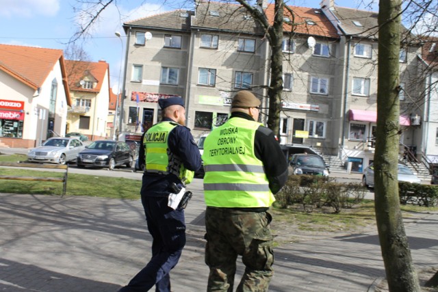 Na ulicach całego powiatu międzyrzeckiego jest znacznie więcej patroli policji, wspieranych przez żołnierzy Wojsk Obrony Terytorialnej 151 Batalionu Lekkiej Piechoty w Skwierzynie.