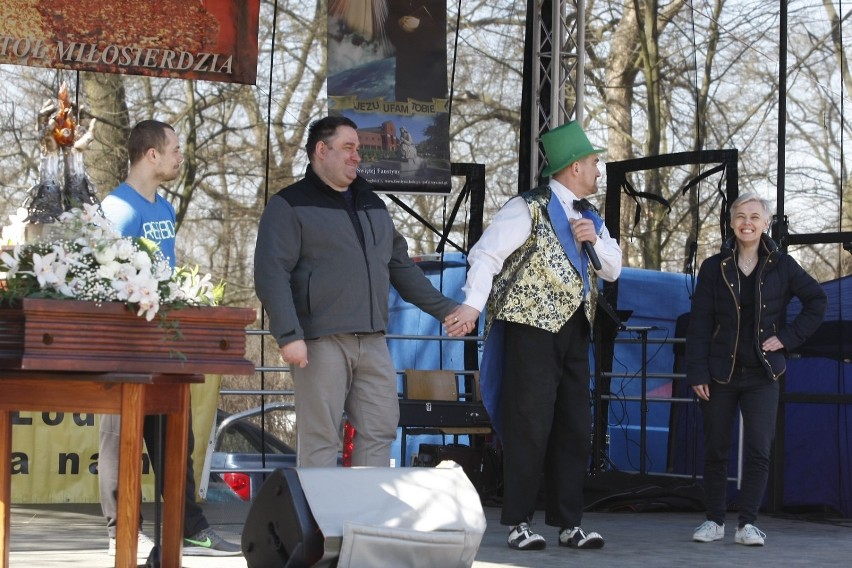 Festyn Miłosierdzia szlakiem św. Faustyny w Łodzi [ZDJĘCIA]