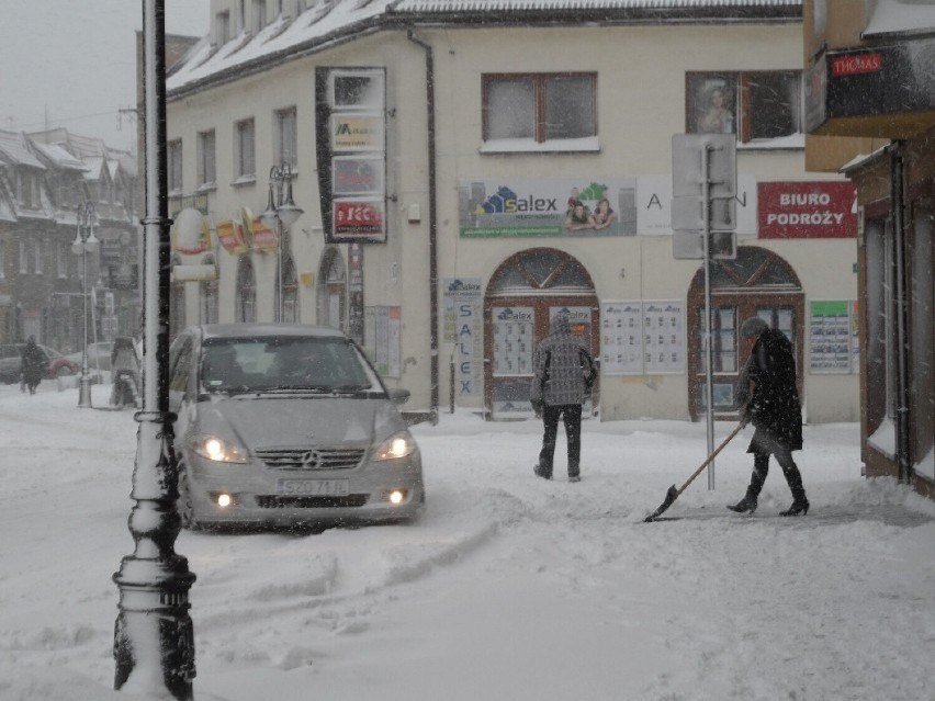 Akcja Zima 2023/2024 w Żorach. Setki kilometrów dróg do odśnieżenia, o ile spadnie śnieg