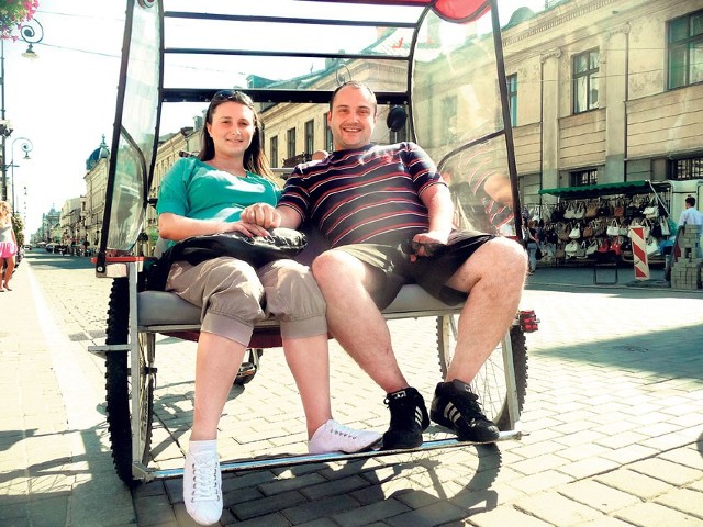 Kamil Łukczak i Sylwia Szumyło, to jedyni klienci naszego reportera. Para przyjechała do Łodzi na urlop.