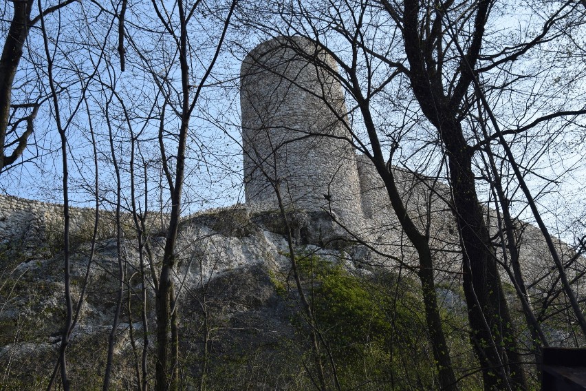 Zamek w Smoleniu czeka na turystów [ZDJĘCIA]