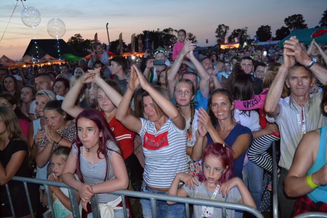 21 lipca po raz siódmy mieszkańcy Przyjaźni i okolic bawili się z gwiazdami muzyki disco na Festynie Przyjaźni.