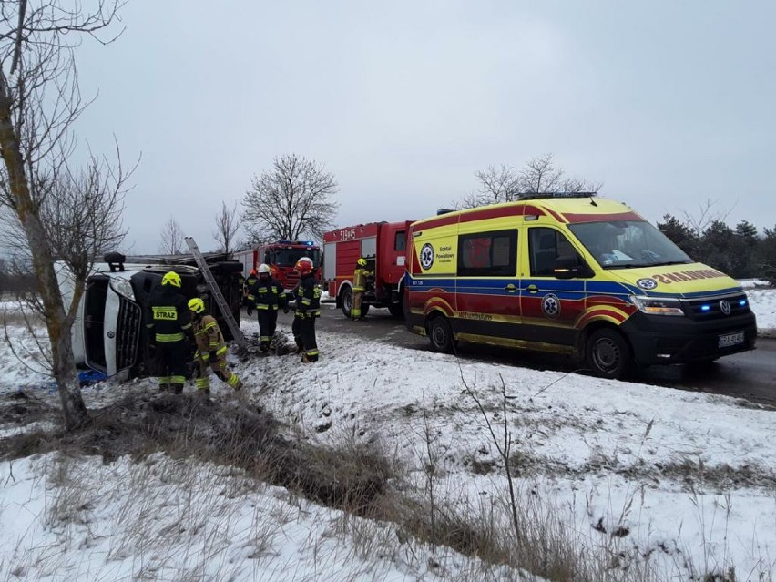 Gmina Gidle. Wypadek w miejscowości Ruda. Kierowca trafił do szpitala. ZDJĘCIA