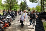 Święcenie motocykli w Rydzynie. 14 kwietnia 2024 oficjalnie zainaugurowano tu sezon
