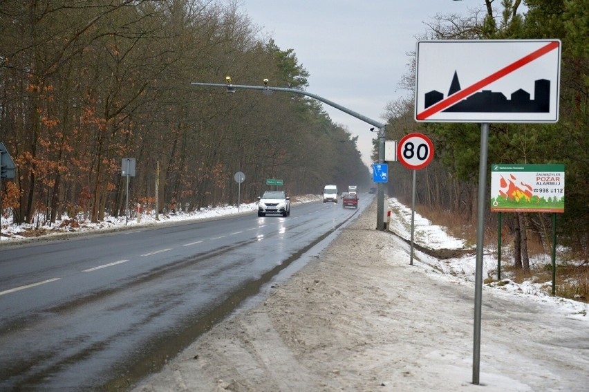 Po 4 odcinkowe pomiary prędkości są w województwach...