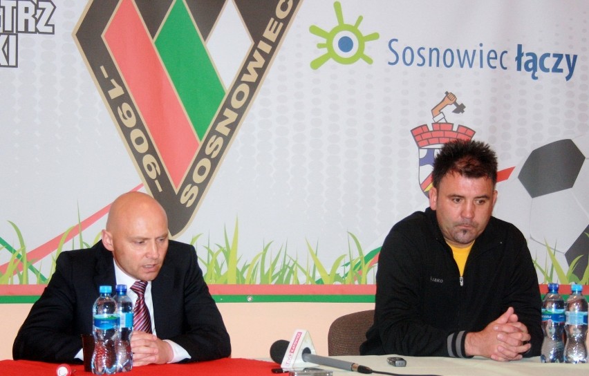 Po kolejnym blamażu w meczu ligowym, będą zmiany w Górniku, zaczęło się od trenera.