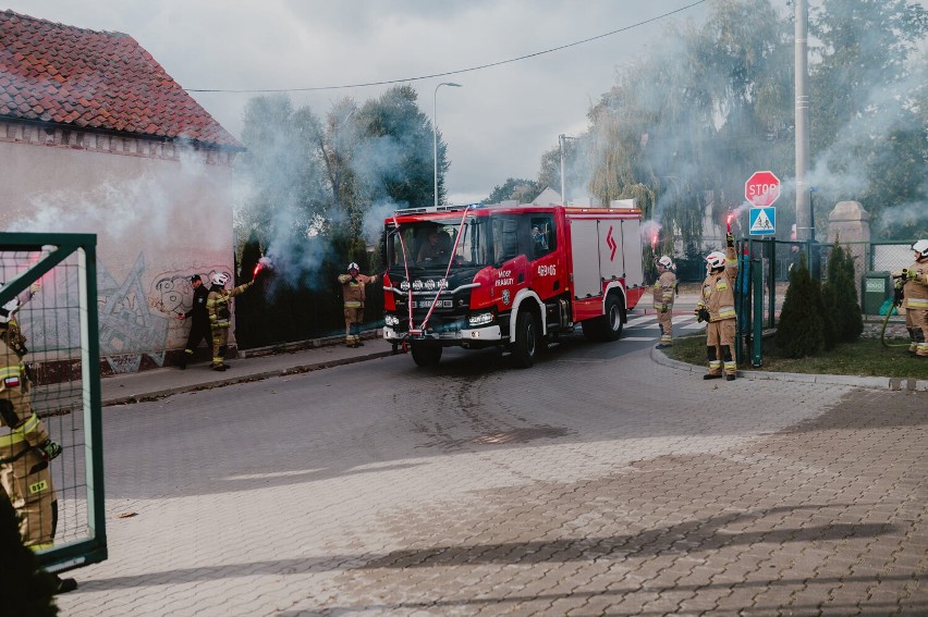 Strażacy MOSP Prabuty świętowali zakup nowego wozu.