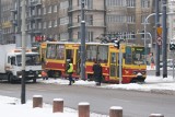 Na skrzyżowaniu al. Kościuszki i Mickiewicza w Łodzi wykoleił się tramwaj MPK linii 13