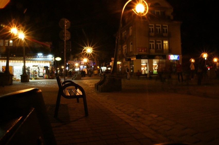 Majówka 2012: Zakopiańskie Krupówki nocą też tętnią życiem