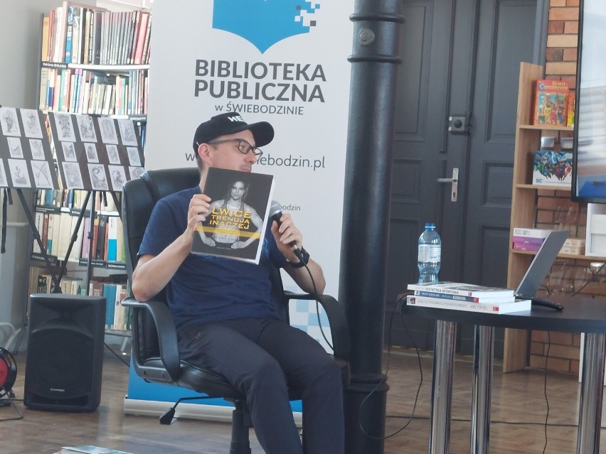 O pasji biegania po górach w Bibliotece Publicznej w Świebodzinie