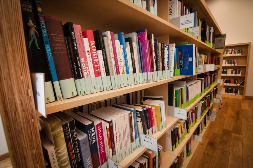 Bookcrossing w Marynarska Business Park - wymiana książek w...