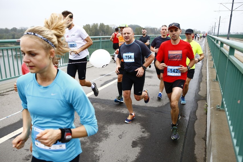 Bieg przez Most 2018. Uczestnicy przebiegną 10 km ulicami...