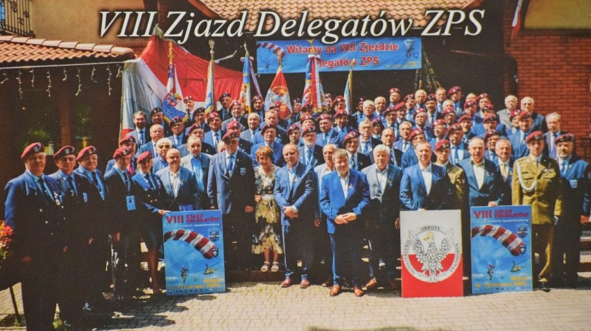 Sieradzcy działacze Związku Polskich Spadochroniarzy wyróżnieni podczas VIII Zjazd Delegatów ZPS (fot)