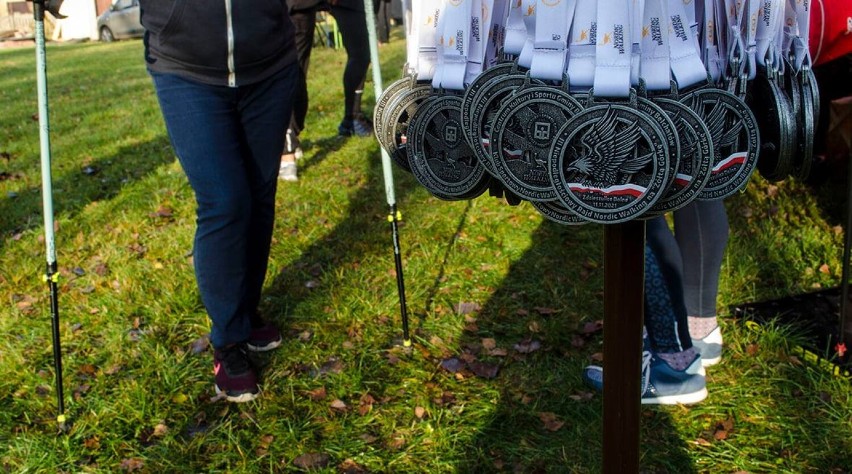 Niepodległościowy Marsz Nordic Walking w gminie Bełchatów