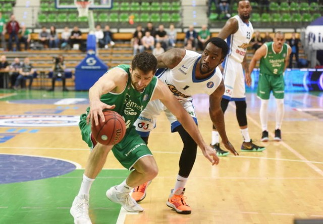 W marcu Stelmet Enea BC przegrał z Kalevem Tallin 100:117 w lidze VTB. Tony Wroten (nr 1) rzucił 26 punktów