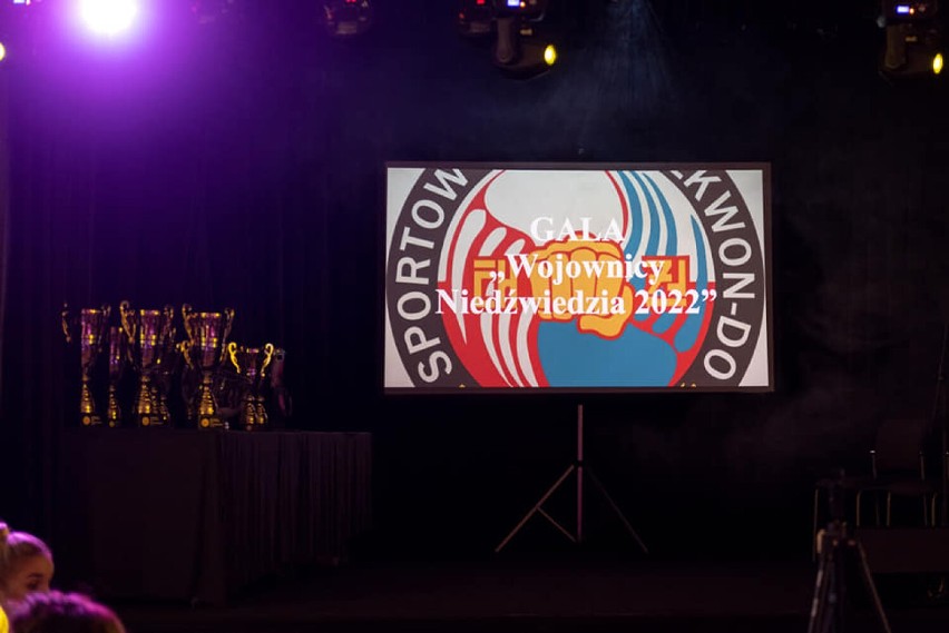 Gala "Wojownicy Niedźwiedzia 2022" w Wieluńskim Domu Kultury. Klub Taekwon-do podsumował miniony rok ZDJĘCIA