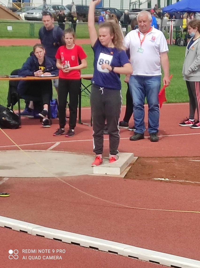 Malbork. Zawodnicy Sokoła na podium mistrzostw Pomorza. Rośnie następczyni Ludwiki Chewińskiej, wybitnej kulomiotki?