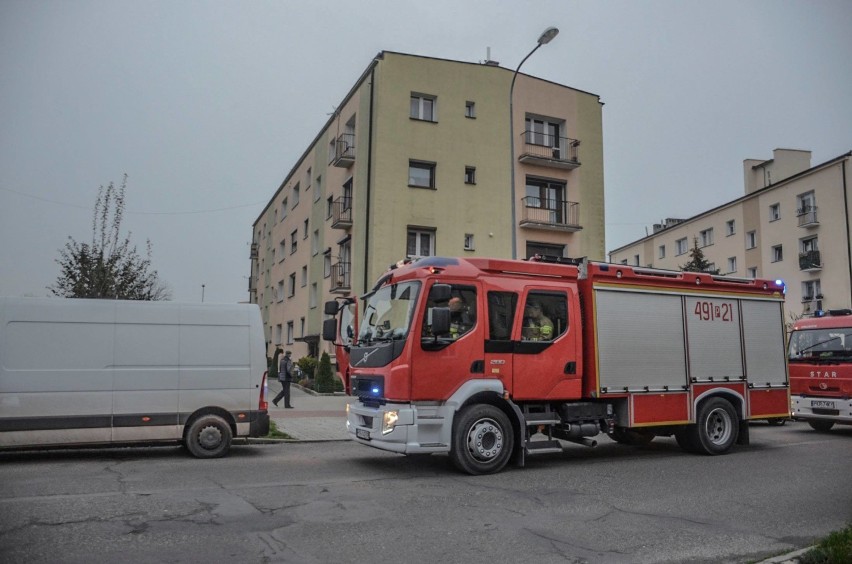 Strażacy zadysponowani do otwarcia mieszkania przy ul. Konstytucji 3 Maja w Krotoszynie [ZDJĘCIA]