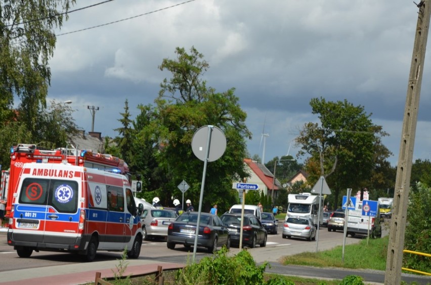 Zderzenie czołowe dwóch aut osobowych w Nowym Dworze Gdańskim