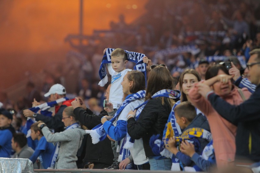 36 829 kibiców oglądało niedzielny mecz Lech - Legia przy...