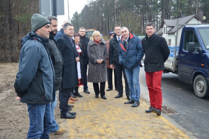 Nowy pas ruchu do prawoskrętu na K6 w Luzinie