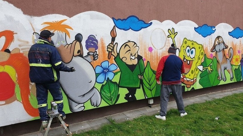 W Pińczowie powstał kolejny mural. Jest wyjątkowy,...
