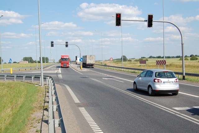 Pierwsze kamery na skrzyżowaniu przy ul. Koszalińskiej mają kontrolować auta jadące w kierunku Chojnice - Wałcz