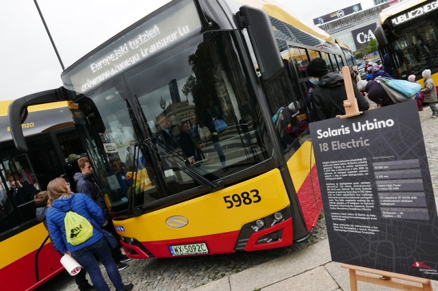 Trwają Dni Transportu Publicznego 2021. Oto nietypowe tramwaje i autobusy