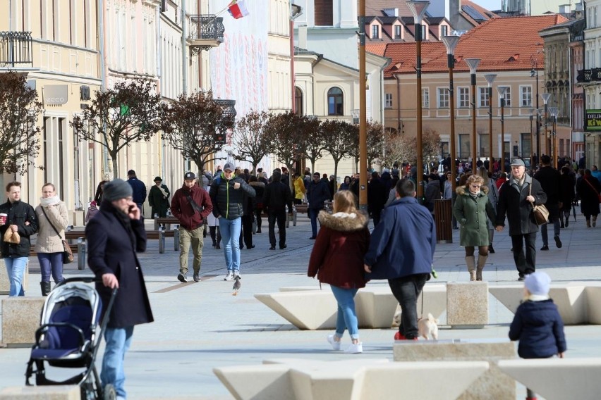 By doszło do waloryzacji zjadanych przez inflację pieniędzy...