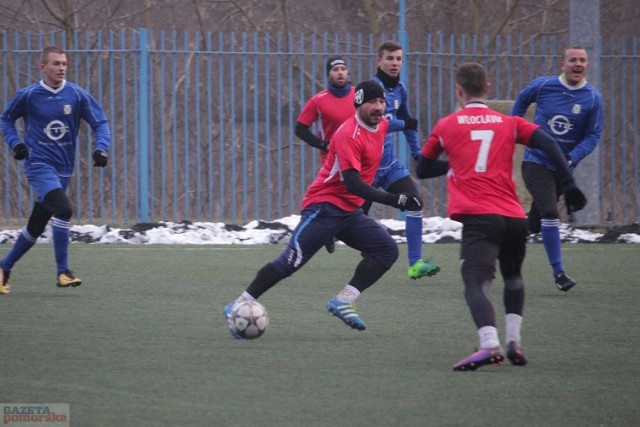 Włocłavia Włocławek - Flisak Złotoria 4:0 (3:0) 
Mecz sparingowy na sztucznej nawierzchni OSiR.
Bramki: Marcel Krosnowski, Piotr Gląba 2, Paweł Behlke 


Mecz sparingowy Włocłavia - Flisak Złotoria

