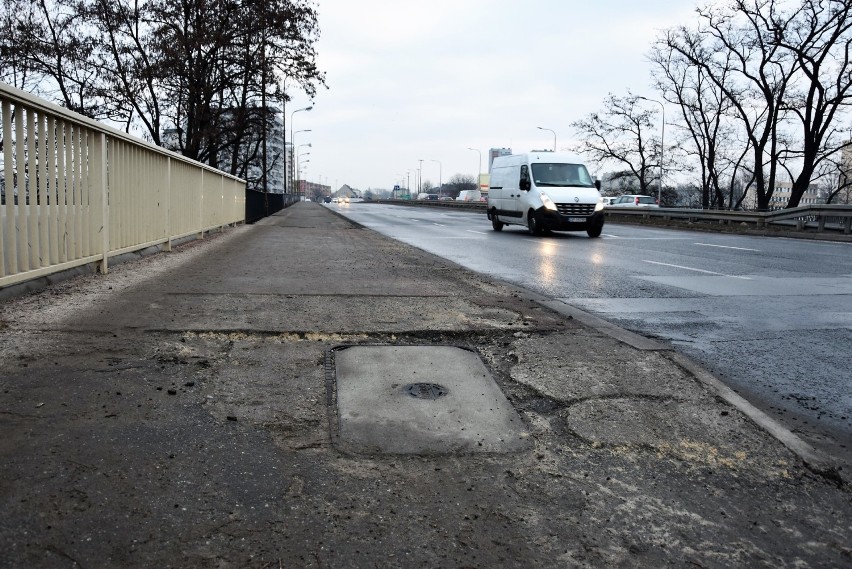 Miasto szuka wykonawcy remontu mostu nad Odrą w ciągu ul....