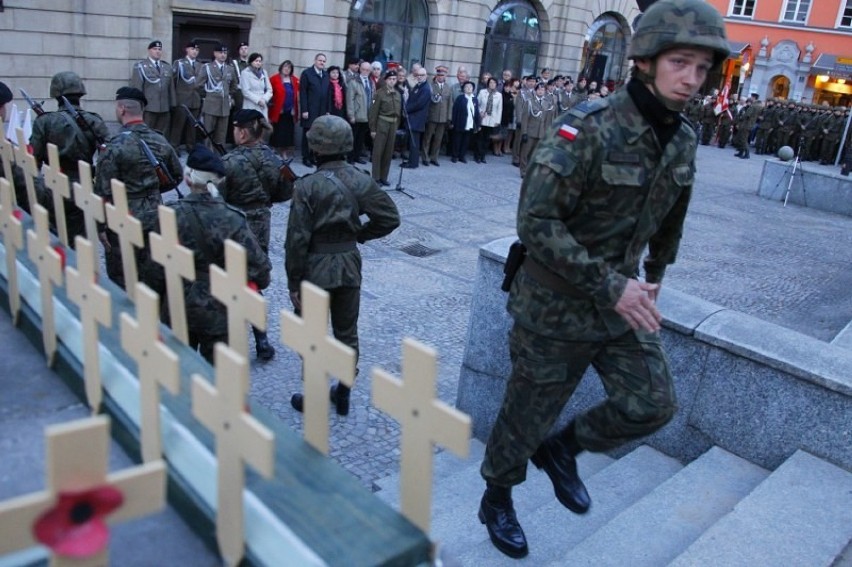 Apel Poległych pod pomnikiem z udziałem Prezydenta Miasta...