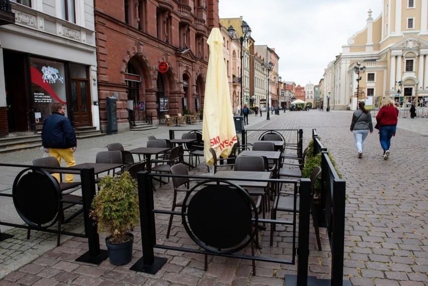 Od poniedziałku restauracje, bary i kawiarnie w Toruniu,...