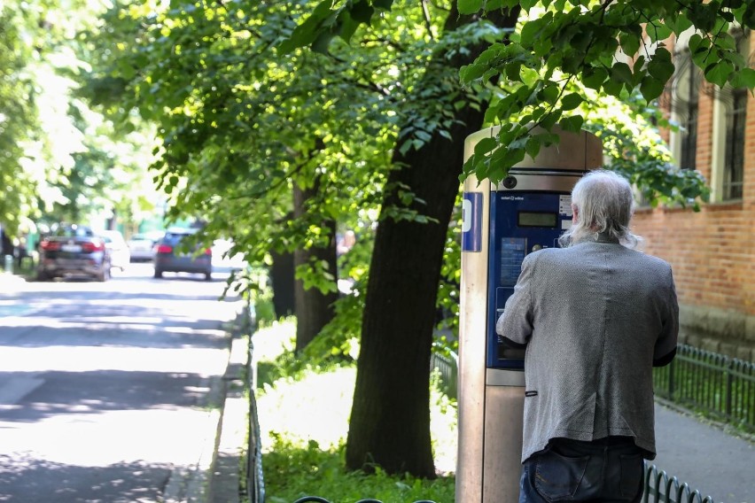 Urzędnicy przyznają: 9 zł za godzinę parkowania to stawka komercyjna