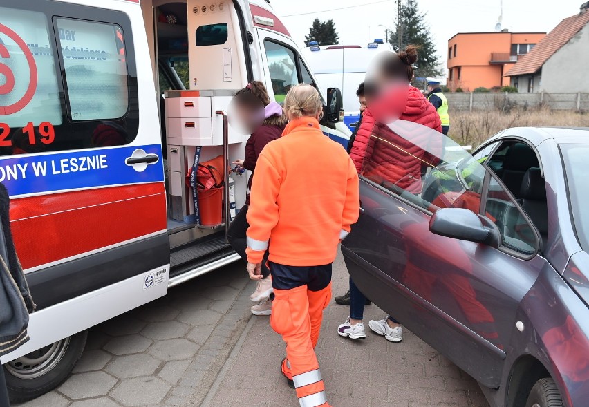 Leszno. Potrącenie rowerzystki na Zatorzu. Nastolatka w szpitalu [ZDJĘCIA]